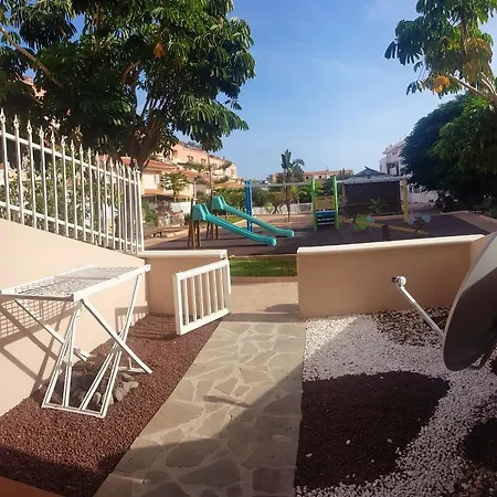 Apartamento One Bedroom Appartement At Costa Adeje 500 M Away From The Beach With Shared Pool Enclosed Garden And Wifi *